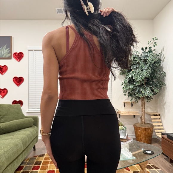 Brick Ribbed Halter - Picture 4 of 6